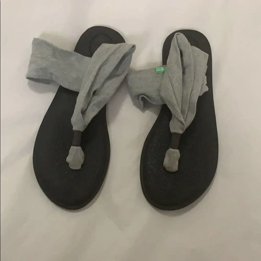 SANUK YOGA SLING 2 SANDALS SIZE‎ 9